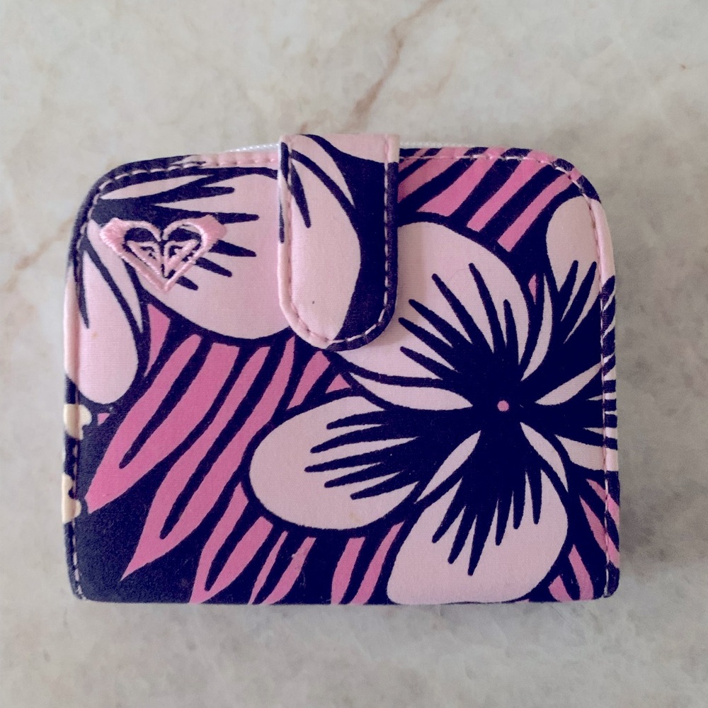 Roxy Wallet Pink Plumeria 🌺 NWOT Vintage